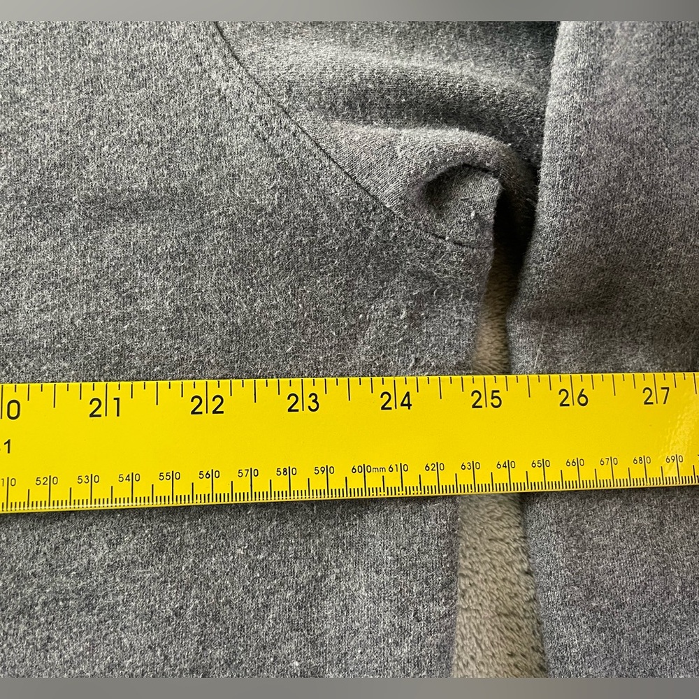 Nike Swoosh Grey Crewneck Sweatshirt Mens XL Embroidered Logo - Picture 6 of 14